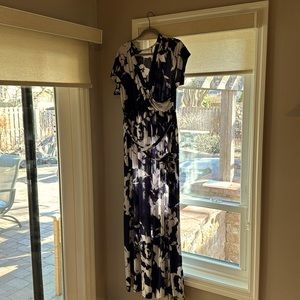 Blue and white cap sleeve with belt - floral pattern